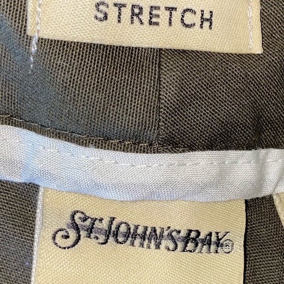St. John's Bay Stretch olive green capris comfy hook zipper closure NEW size 12 - Picture 8 of 14